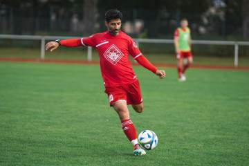 一场2-1！让皇马翻盘无望：巴萨绝杀+领先7分，后8轮赢6场＝夺冠（配图示意）