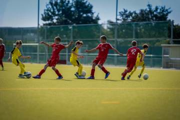 皇马盯上曼城核心鲁本·迪亚斯，后瓜帅时代蓝月亮恐失铁闸（配图示意）
